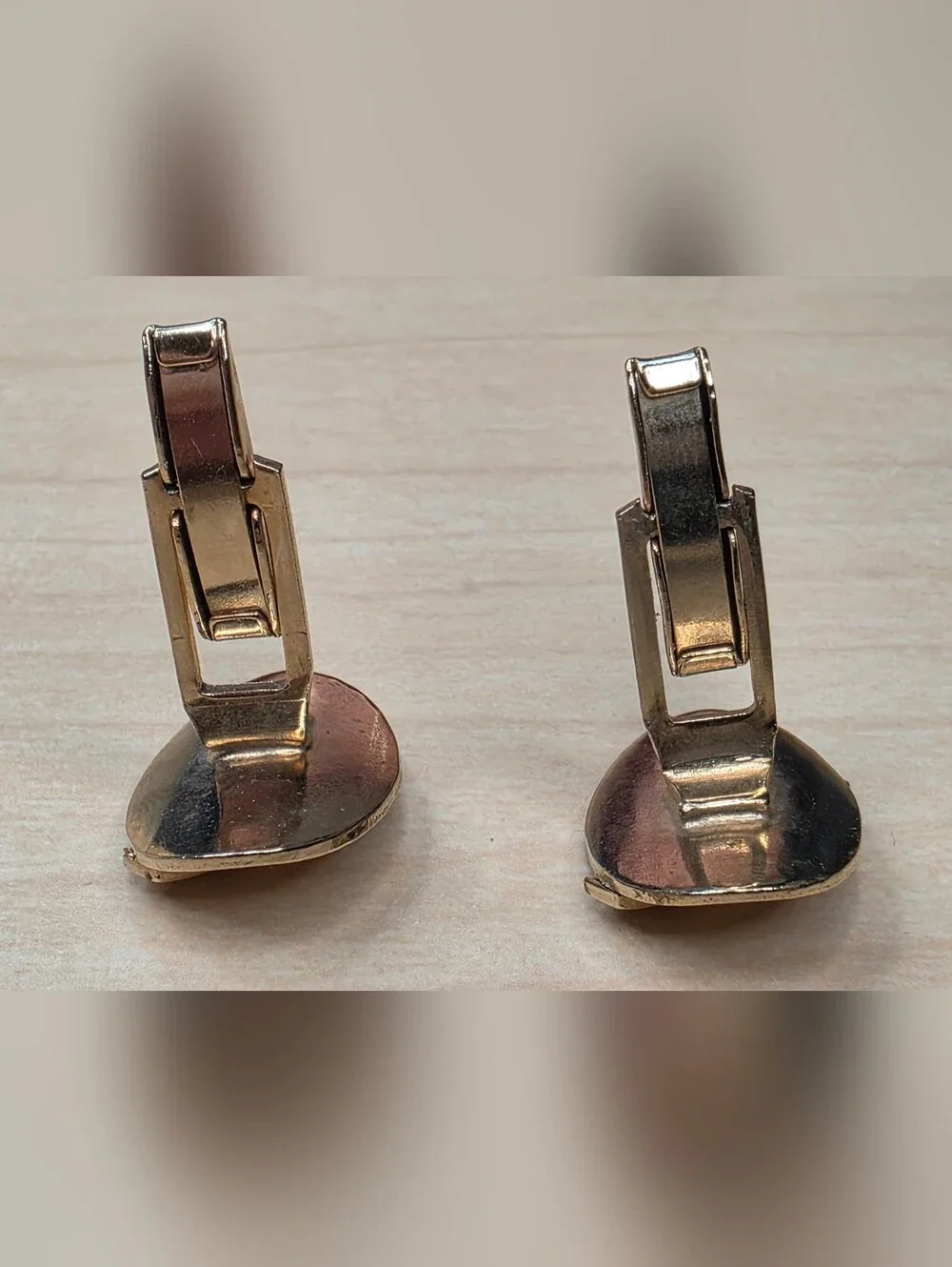 Vintage Gold Tone Oval Textured Cufflinks Mid Century Modern Geometric